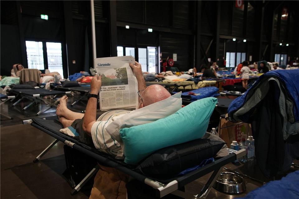In Bordeaux gibt es Massenunterkünfte für Menschen, die ihr Zuhause aufgrund der Brände verlassen mussten.Eva van Dam/AP/dpa