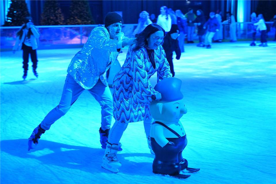 In Brandenburg öffnen an diesem Wochenende einige Eislaufbahnen.Michael Bahlo/dpa