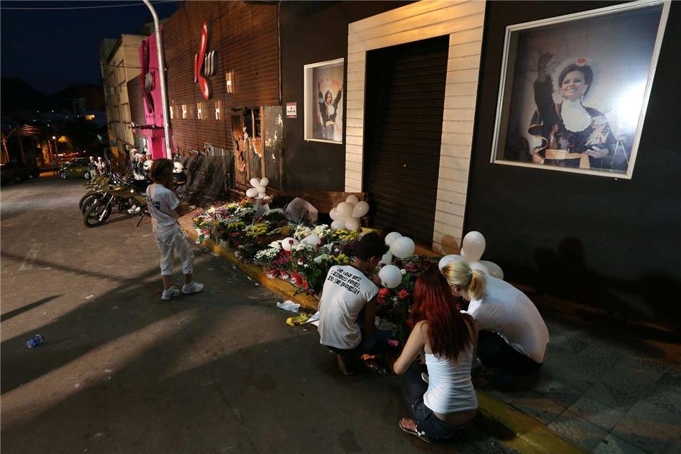 In Brasilien löste ein Brand im Jahr 2013 Betroffenheit aus. (Archivbild)Marcelo Sayao/EFE/epa/dpa