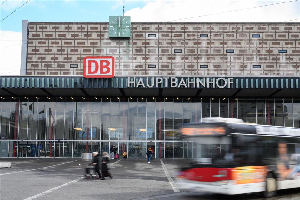 In Braunschweig ist eine Versammlung für die NPD mit 200 Teilnehmenden angemeldet. (Archivbild) Christophe Gateau/dpa