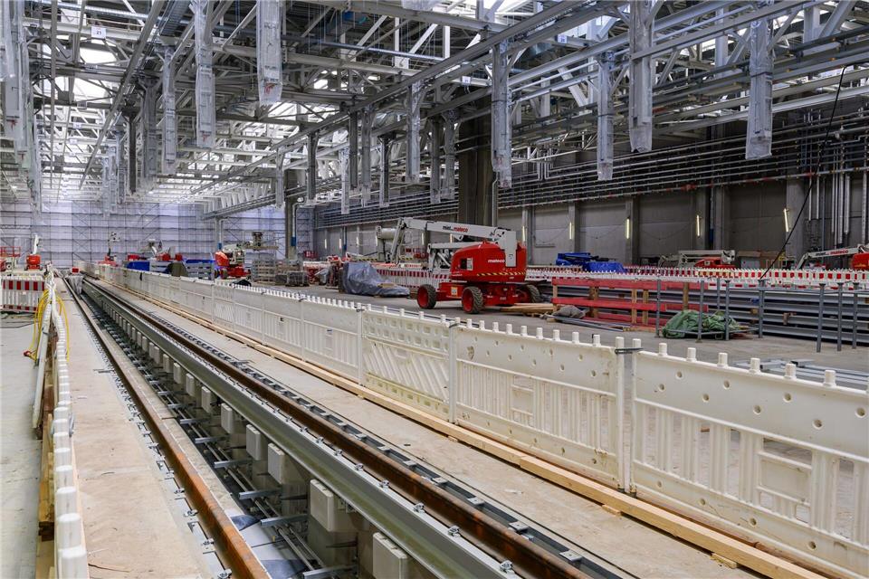 In Cottbus entsteht ein großes ICE-Instandhaltungswerk.Patrick Pleul/dpa