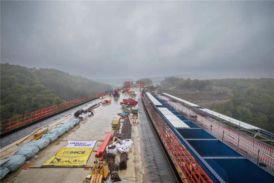 In Deutschland sollen viele Brücken saniert werden. (Archivbild)Christoph Reichwein/dpa
