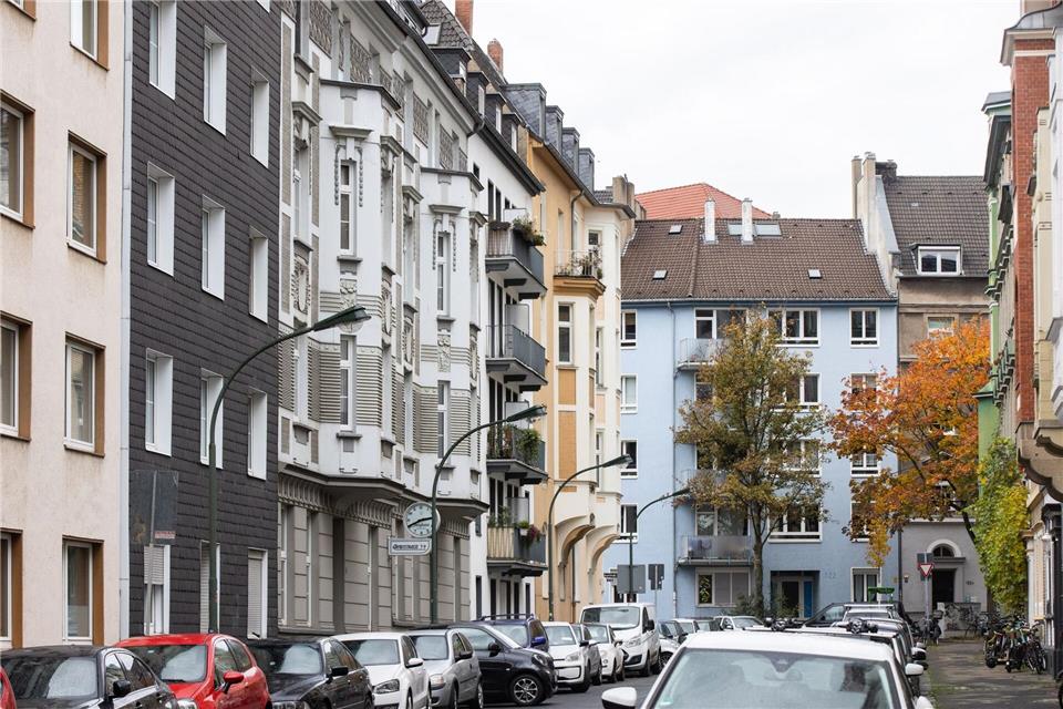 In Düsseldorf stiegen die Mieten im Quartalsvergleich um 0,7 Prozent und damit stärker als in den meisten anderen Großstädten. (Archivbild)Marcel Kusch/dpa
