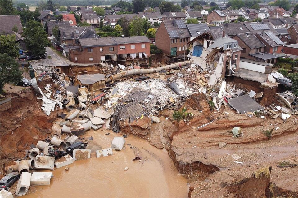 In Erftstadt war das Ausmaß der Zerstörung nach dem Unwetter groß. (Archivbild)David Young/dpa