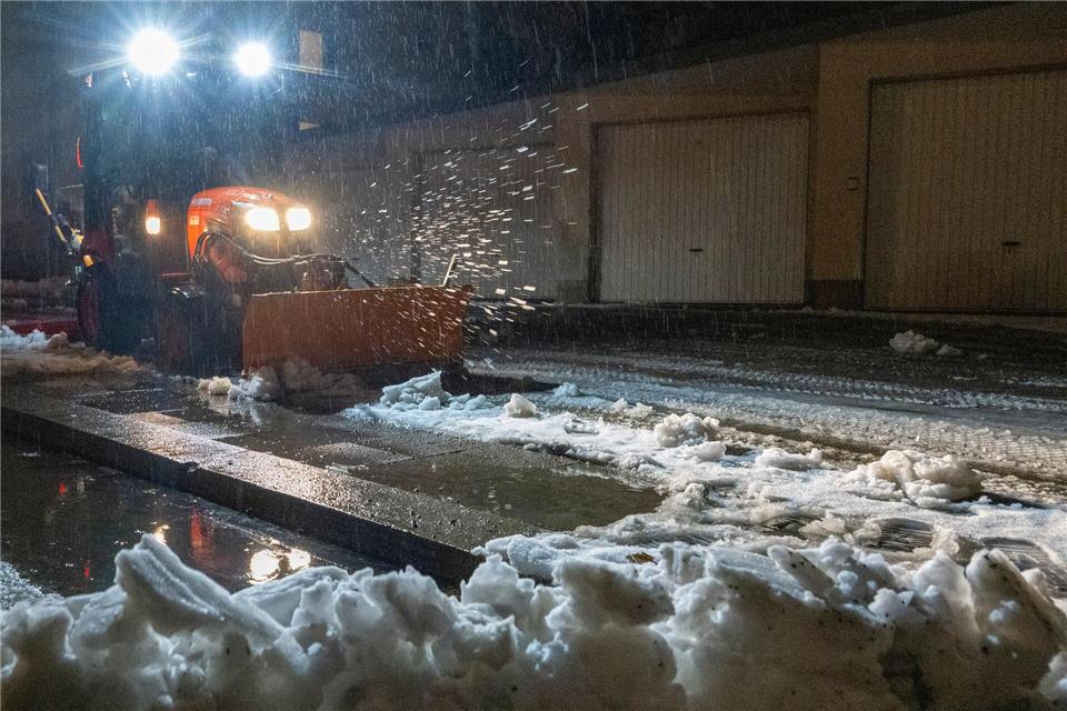 In Franken schneit es seit Sonntag heftig.Stefan Puchner/dpa
