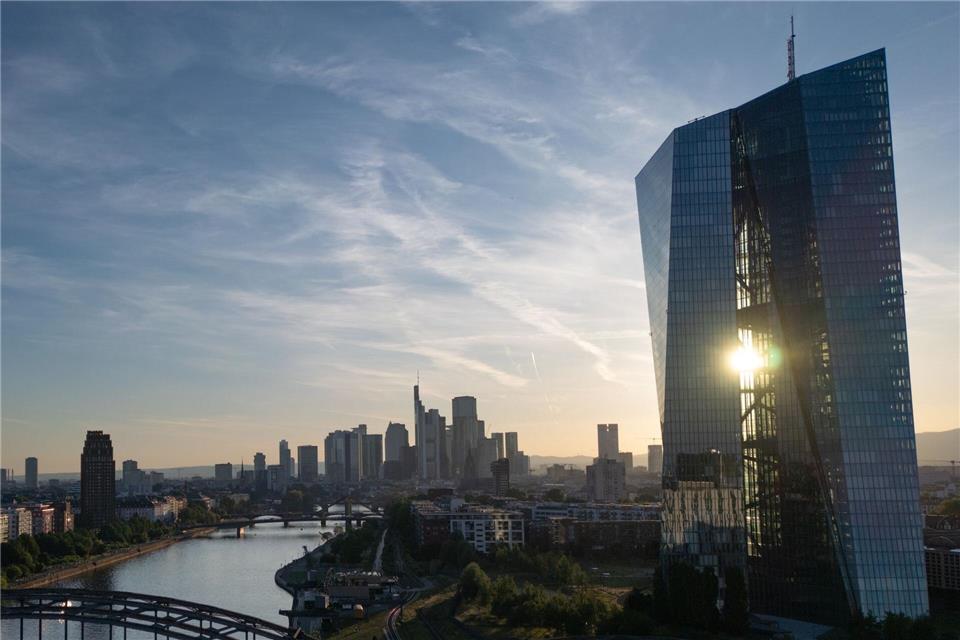 In Frankfurt am Main wurden am Pfingstwochenende unter anderem die höchsten Temperaturen in Hessen gemessen. Boris Roessler/dpa