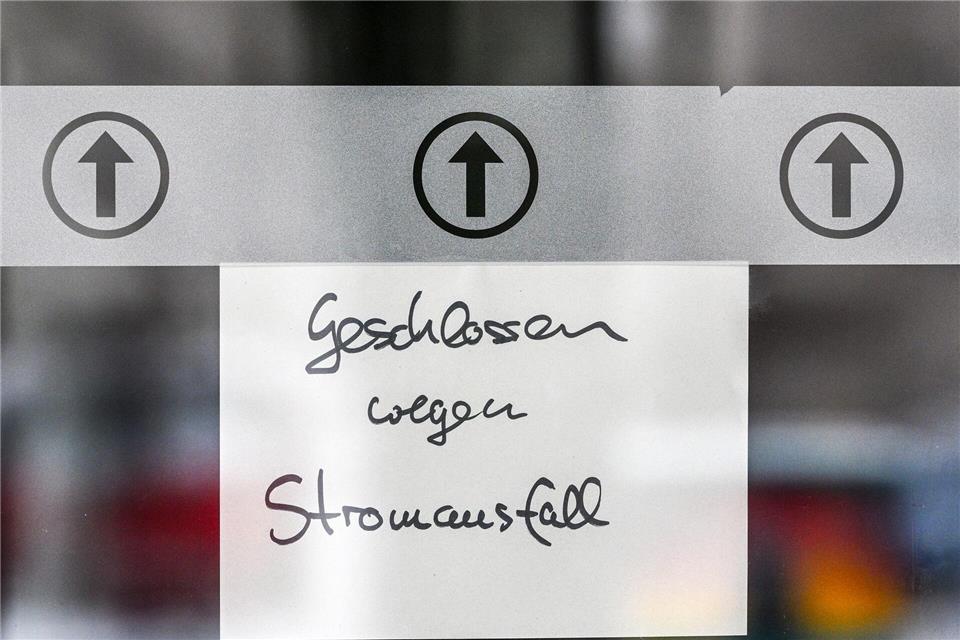 In Greifswald kommt es aktuell zu einem Stromausfall. (Symbolbild)Jens Kalaene/dpa