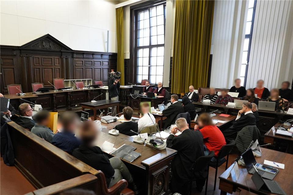 In Hamburg läuft seit März ein Prozess gegen die Gruppe. (Archivbild)Marcus Brandt/Pool dpa/dpa