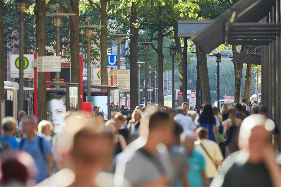 In Hamburg lebte Ende 2025 im Schnitt die jüngste Bevölkerung. (Symbolbild)Georg Wendt/dpa