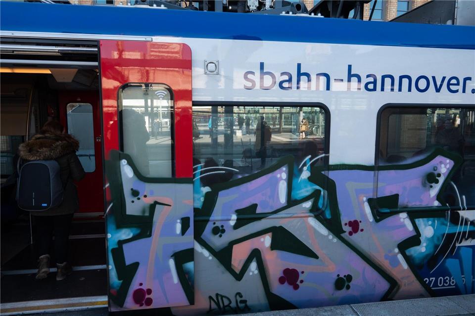 In Hannover zählte die Bundespolizei 188 Delikte. (Archivbild) Marco Rauch/dpa