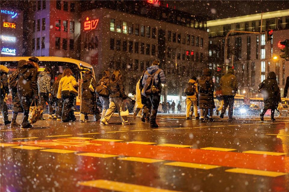 In Hessen kann es weiter zu Schnee und Schneeregen kommen.Jörg Halisch/dpa
