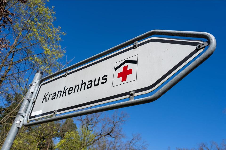 In Hessens Krankenhäusern waren 2024 mehr Menschen beschäftigt als noch ein Jahr zuvor. (Symbolbild)Soeren Stache/dpa
