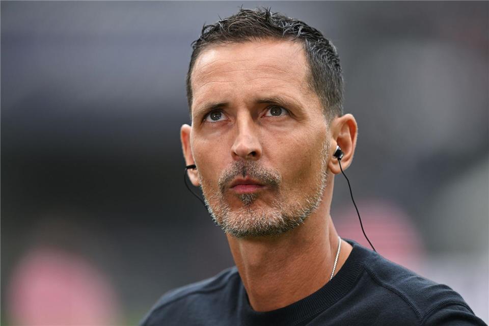 In Hoffenheim freut sich Dino Toppmöller auf breite Farbunterstützung (Archivbild).Arne Dedert/dpa