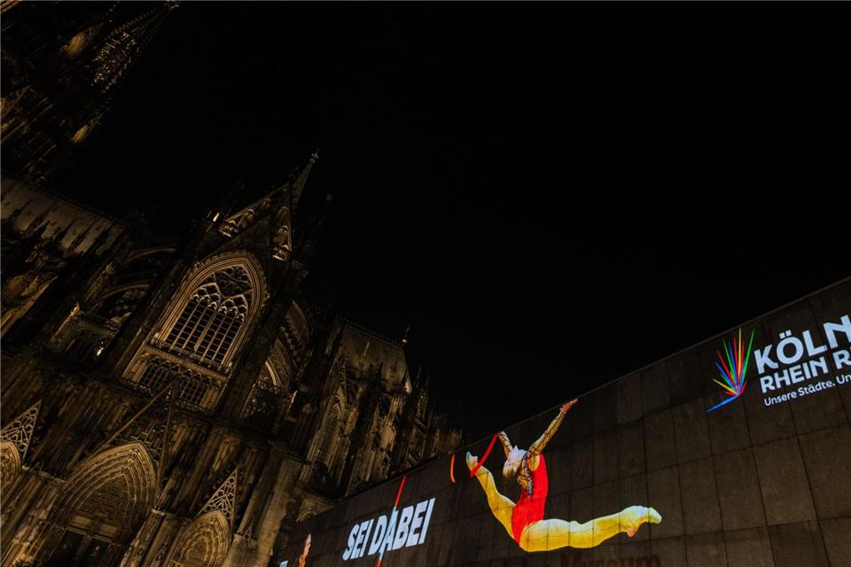 In Köln wurde das Römisch-Germanische Museum beleuchtet. Rolf Vennenbernd/dpa