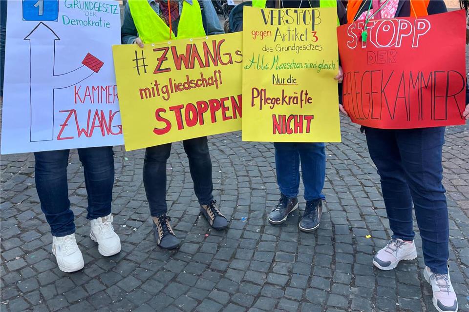 In Mainz und anderen Städten wurde schon gegen die Pflichtbeiträge der Kammer demonstriert. (Archivfoto)Alexandra Schug/privat/dpa