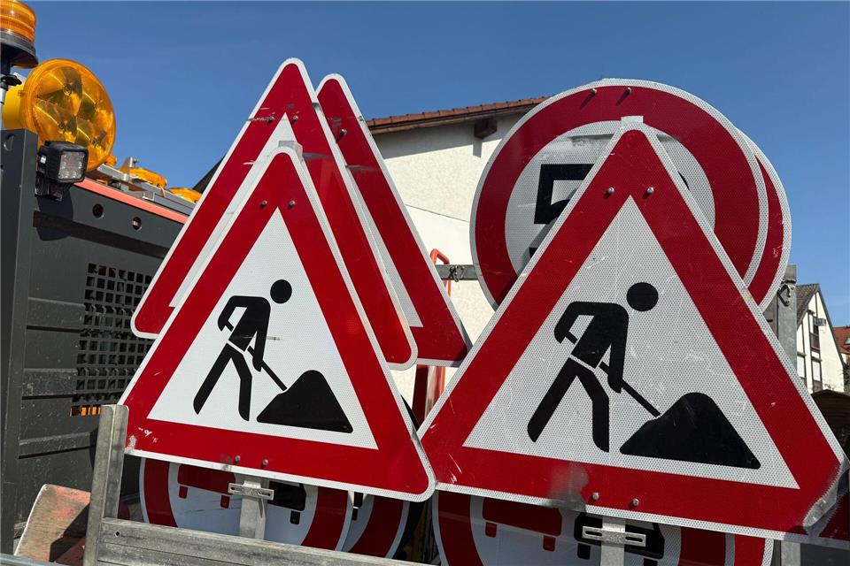 In München behindert eine Großbaustelle den Verkehr. (Symbolbild)Andrea Löbbecke/dpa