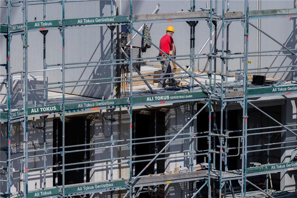 In NRW werden weniger neue Wohnungen gebaut als benötigt. (Archivbild)Rolf Vennenbernd/dpa
