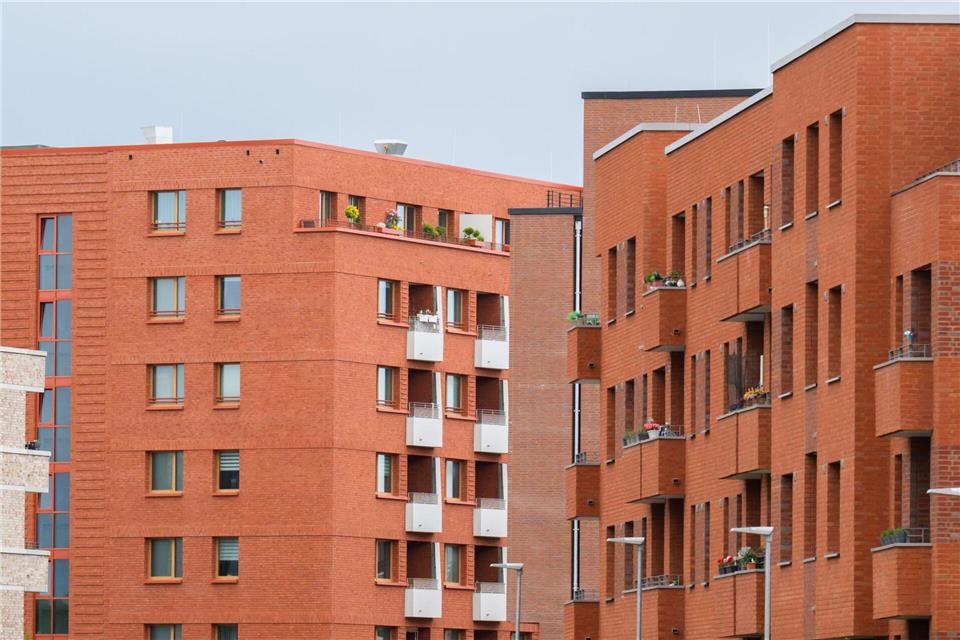 In Niedersachsen und Bremen müssten laut einer Studie Zehntausende neu Wohnungen gebaut werden. (Symbolfoto)Julian Stratenschulte/dpa
