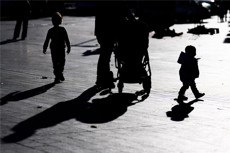 In Niedersachsen wird bis 2045 ein flächendeckender Bevölkerungsverlust erwartet. (Symbolbild)Julian Stratenschulte/dpa