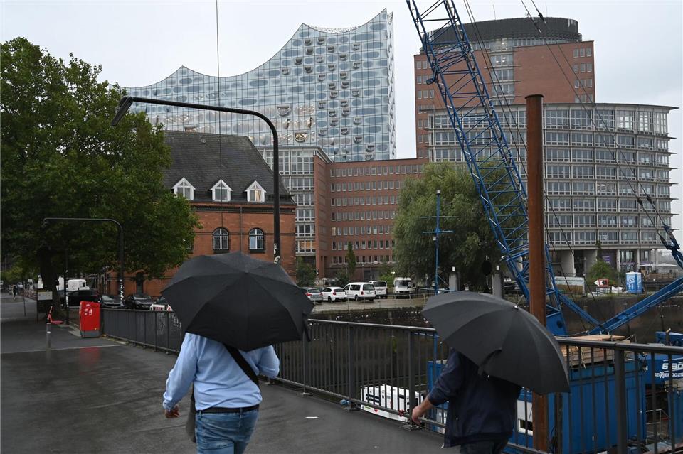 In Norddeutschland setzen sich die wechselhaften Tage im Laufe der Woche fort. (Symbolbild)David Hammersen/dpa