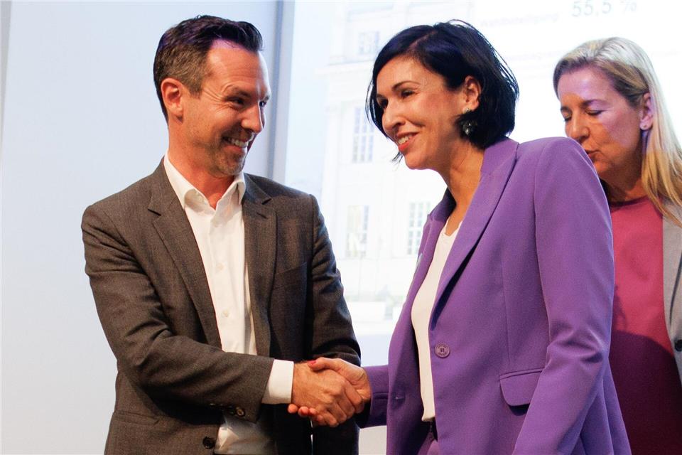 In Potsdam gehen Severin Fischer und Noosha Aubel bei der Oberbürgermeisterwahl in die Stichwahl. (Archivbild)Carsten Koall/dpa