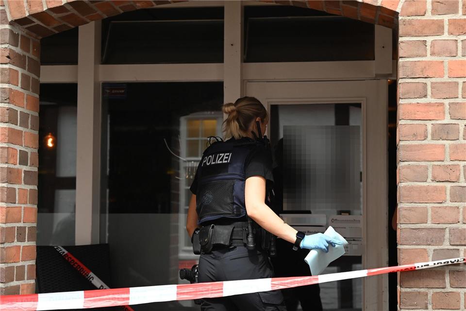 In Rendsburg sorgt ein Hinweis auf eine Waffe für einen Polizeieinsatz.Katrin Luxenburger/dpa