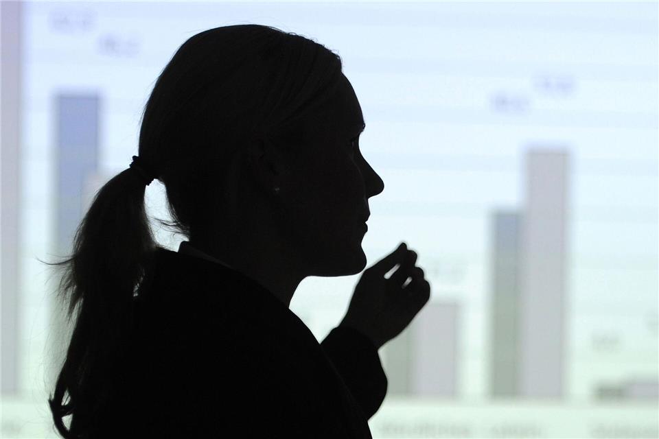 In Rheinland-Pfalz gibt es einige Unterschiede zwischen Frauen und Männern. (Symbolbild)Tobias Kleinschmidt/dpa