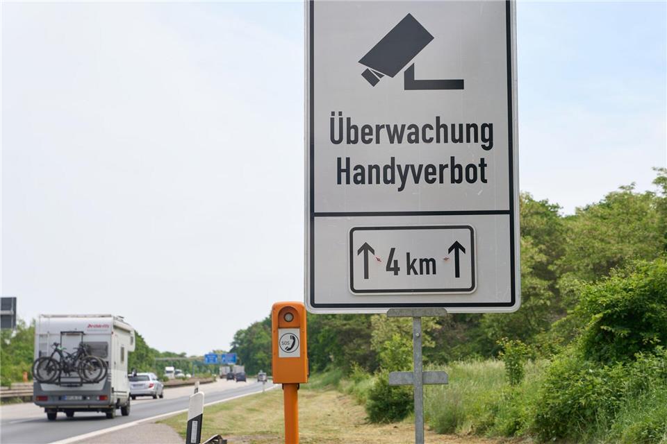 In Rheinland-Pfalz werden die Handyblitzer bereits eingesetzt. (Archivbild)Thomas Frey/dpa