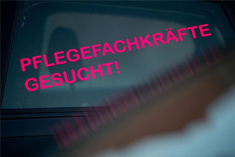 In Sachsen-Anhalt profitiert unter anderem der Gesundheitsbereich davon, dass Menschen aus dem Ausland nach Deutschland kommen, um hier zu arbeiten. (Symbolbild)Stefan Sauer/dpa