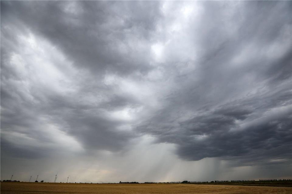 In Sachsen-Anhalt werden ab dem Nachmittag Gewitter erwartet. (Archivbild)Jan Woitas/dpa