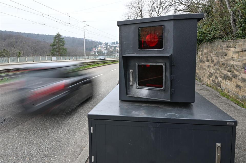 In Sachsen, Sachsen-Anhalt und Thüringen findet nächste Woche ein Blitzermarathon statt. (Symbolbild)Bernd Weißbrod/dpa