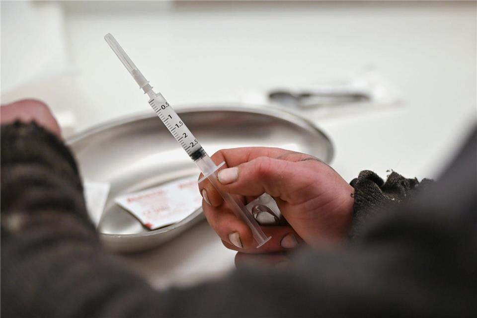 In Sachsen sind im vergangenen Jahr 26 Menschen an den Folgen von Drogenkonsum gestorben (Symbolbild). Katharina Kausche/dpa