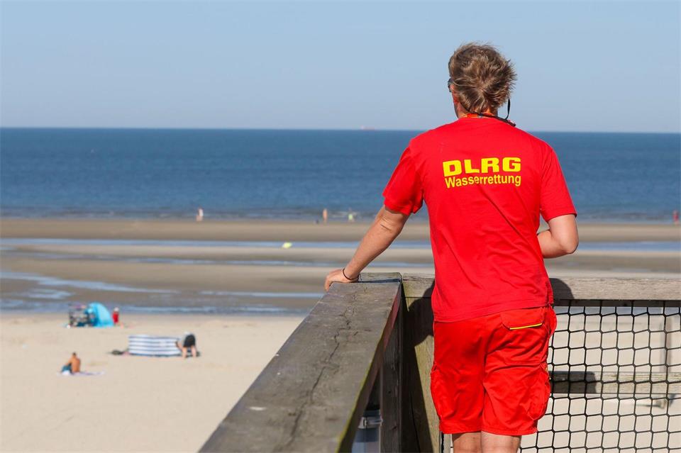 In Schleswig-Holstein ist die Zahl der Badetoten im Jahr 2026 leicht gestiegen. (Symbolbild)Bodo Marks/dpa
