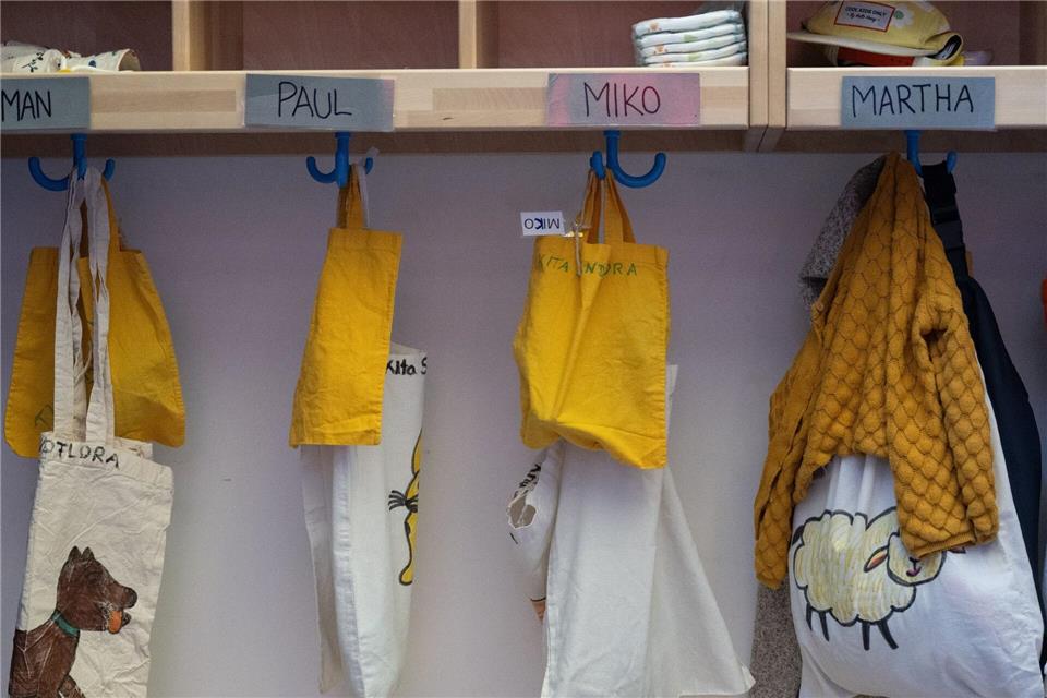 Fast die Hälfte der Kita-Kinder im Norden ganztags betreut In Schleswig-Holstein werden fast 50 Prozent der Kita-Kinder länger als sieben Stunden am Tag betreut. (Symbolfoto)Boris Roessler/dpa