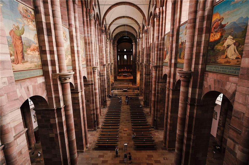 In Speyer sind bereits seit Jahrzehnten einzelne Bereiche kostenpflichtig. (Archivbild)Uwe Anspach/dpa