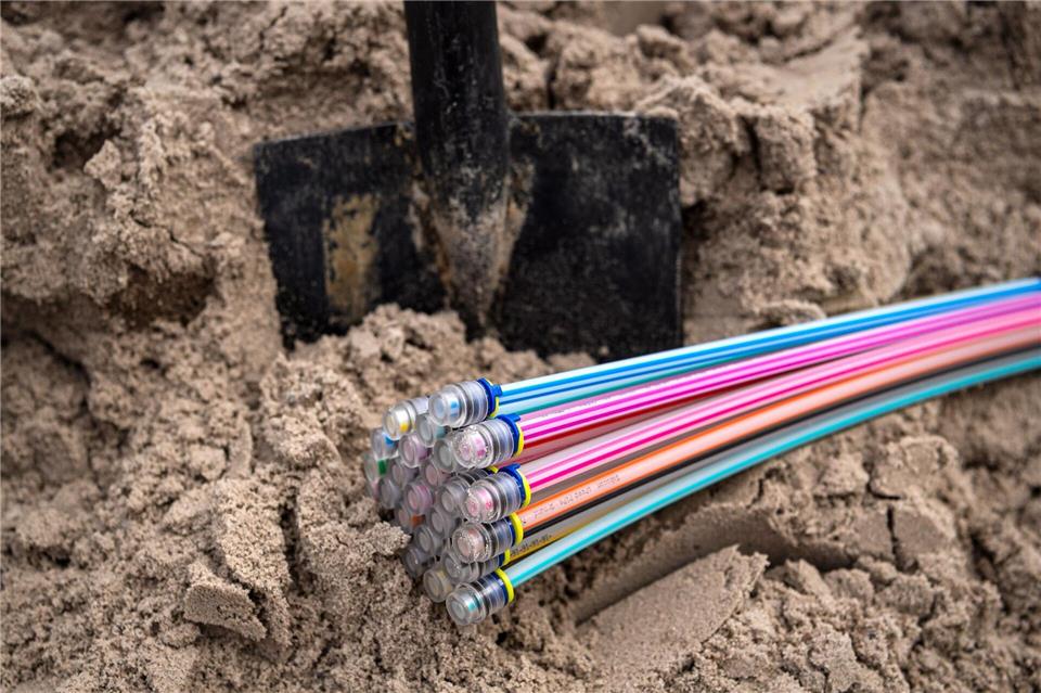Teile von Südlohn ohne Internet In Südlohn wurde ein Glasfaserkabel beschädigt. Daher gab es dort seit Samstag Ausfälle bei Internetverbindungen.