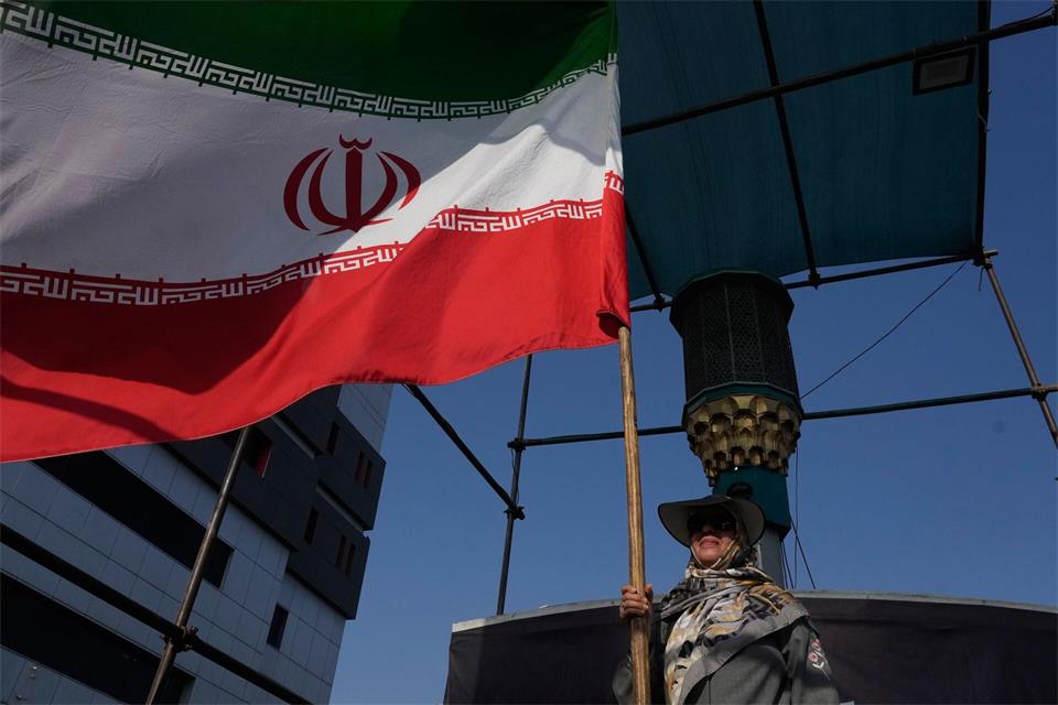 In Teheran zeigt man sich von Trumps jüngster Drohung unbeeindruckt. (Archivbild)Vahid Salemi/AP/dpa