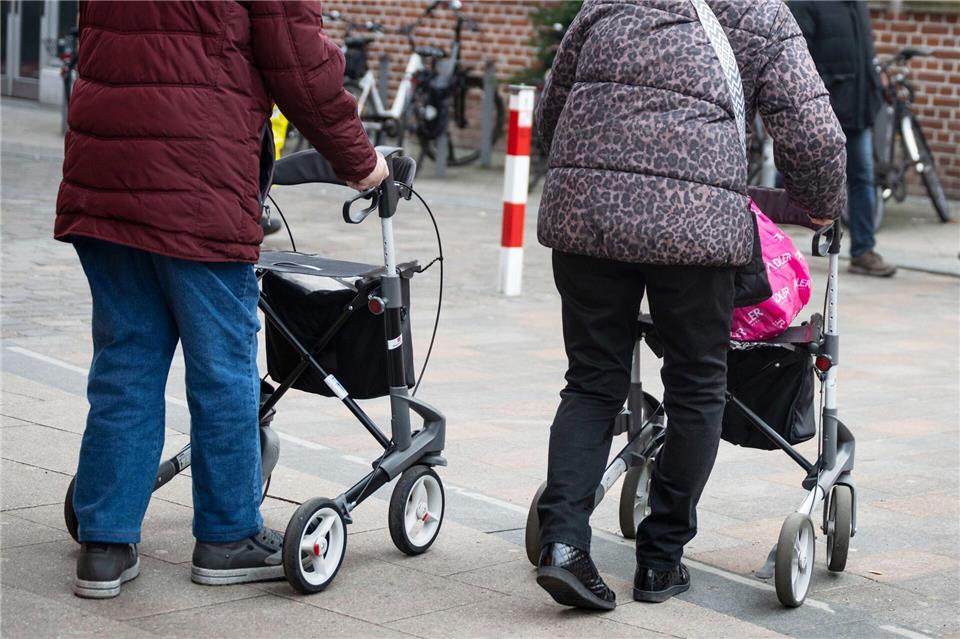 In Thüringen gibt es immer mehr ältere und immer weniger junge Menschen. Philip Dulian/dpa