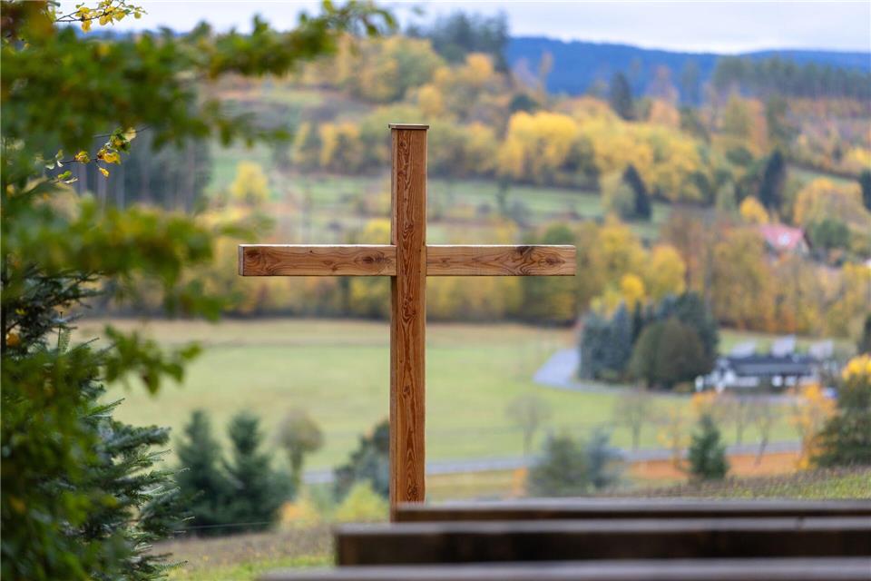 In Thüringen gibt es nach Angaben der Landesregierung acht Waldfriedhöfe, unter anderem in Georgenthal im Thüringer Wald.Michael Reichel/dpa