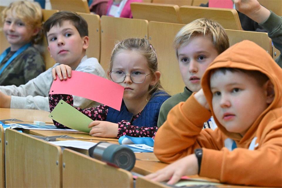 In Thüringen haben die meisten Hochschulen Angebote für Kinder, teilweise schon seit vielen Jahren.Martin Schutt/dpa