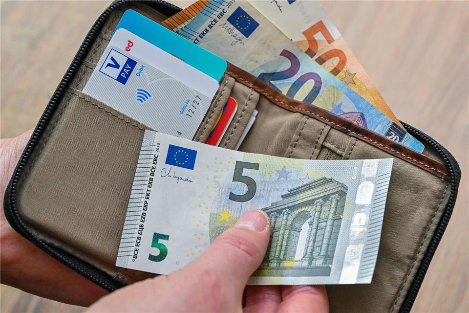In Thüringen ist die Zahl der Niedriglohnjobs gesunken (Symbolbild).Patrick Pleul/dpa