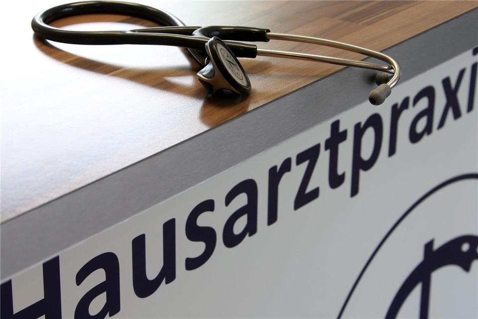 In Thüringen sind viele Menschen einer Umfrage zufolge zufrieden mit der Hausarztversorgung. (Symbolbild)Stephan Jansen/dpa