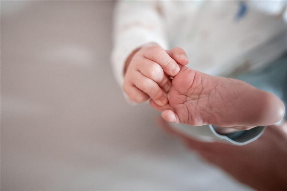 In Thüringen verteidigte ein Babyvorname den ersten Platz, ein anderer wurde abgelöst. (Symbolbild)Fabian Strauch/dpa