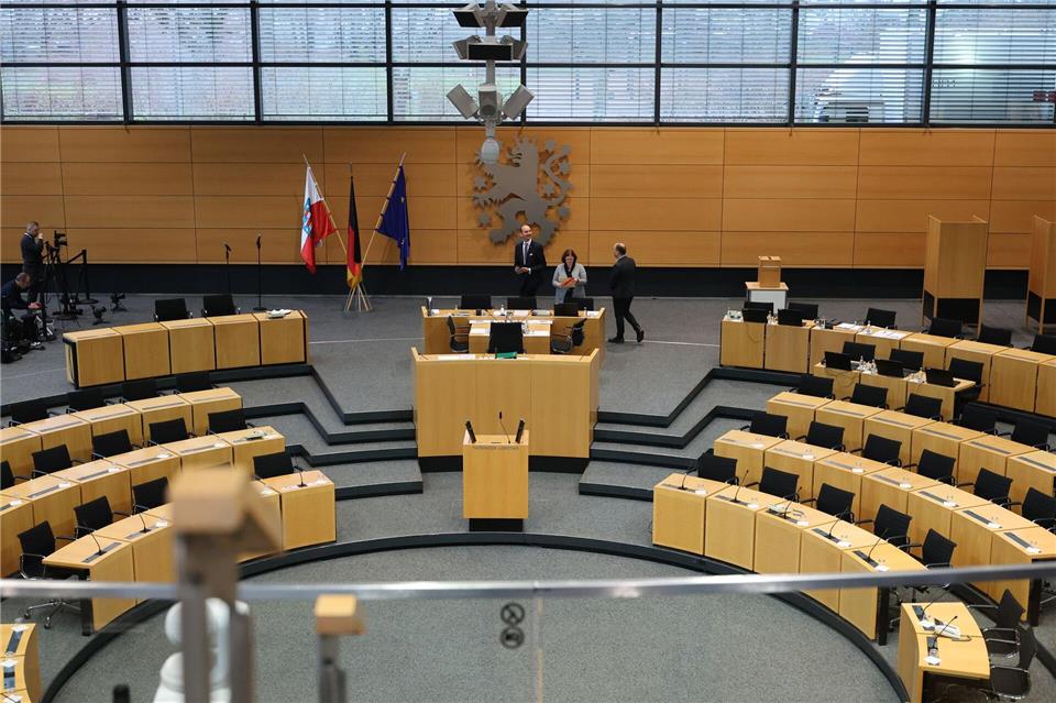 In Thüringens Landtag soll ein neuer Ministerpräsident gewählt werden.Bodo Schackow/dpa