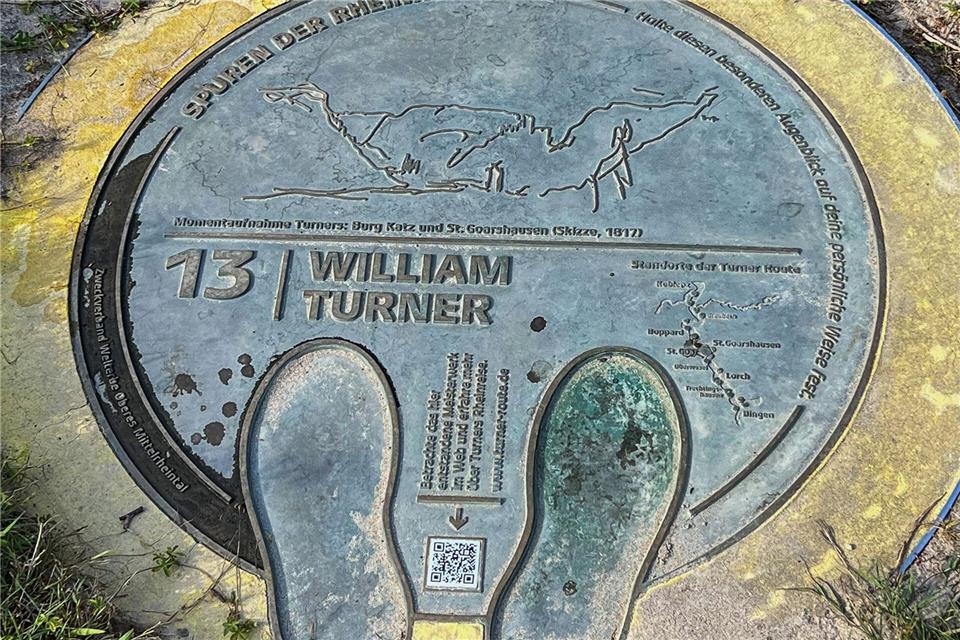 In Turners Fußstapfen: Seit 2017 werden an bedeutenden Spots Bronzeplaketten in den Boden eingelassen.Ralf Johnen/dpa-tmn