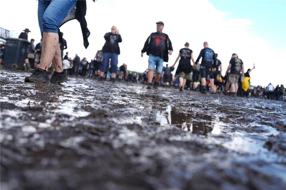 In Wacken wird es schlammig.Marcus Brandt/dpa
