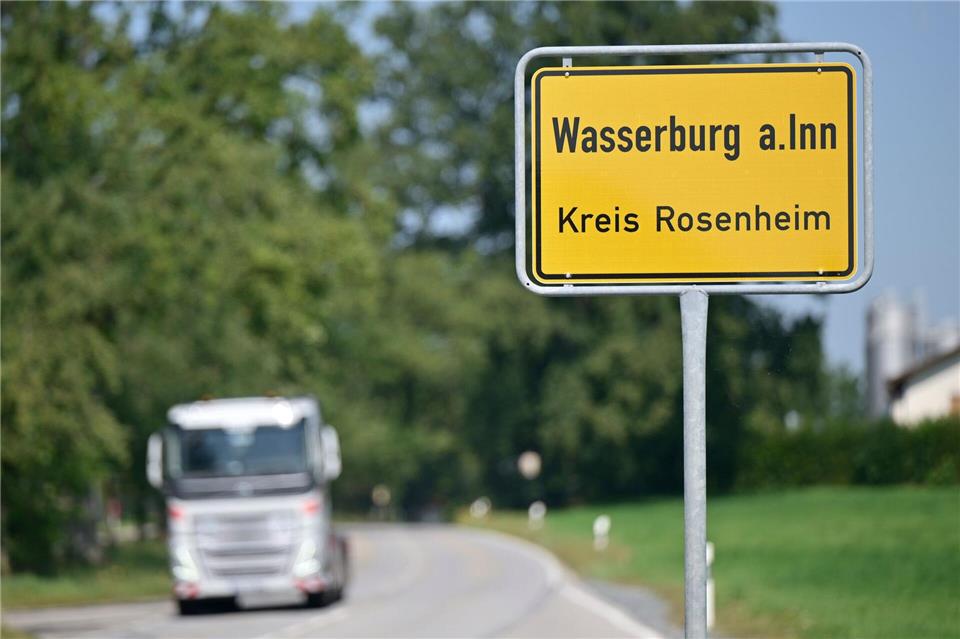 In Wasserburg am Inn riecht es nach faulen Eiern. (Symbolbild)Uwe Lein/dpa