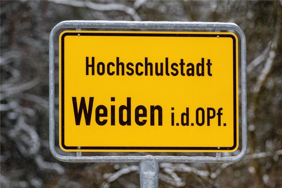 In Weiden in der Oberpfalz gibt es einen Wechsel im Rathaus. (Symbolbild)Armin Weigel/dpa