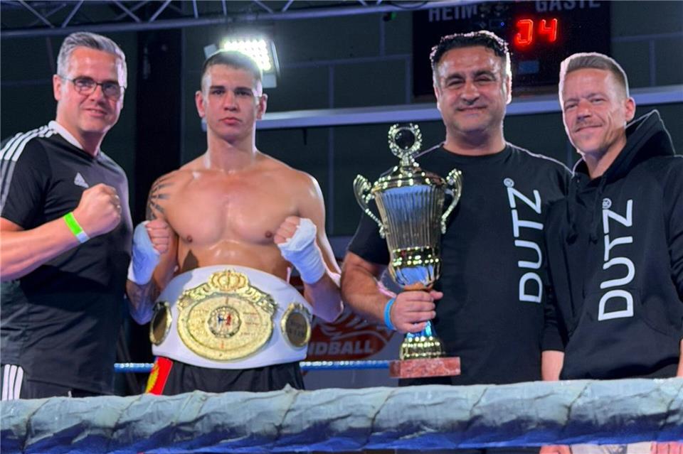 In Wesseling holte sich der Borkener Thaiboxer Eduard Schurbin den Europameister-Titel.