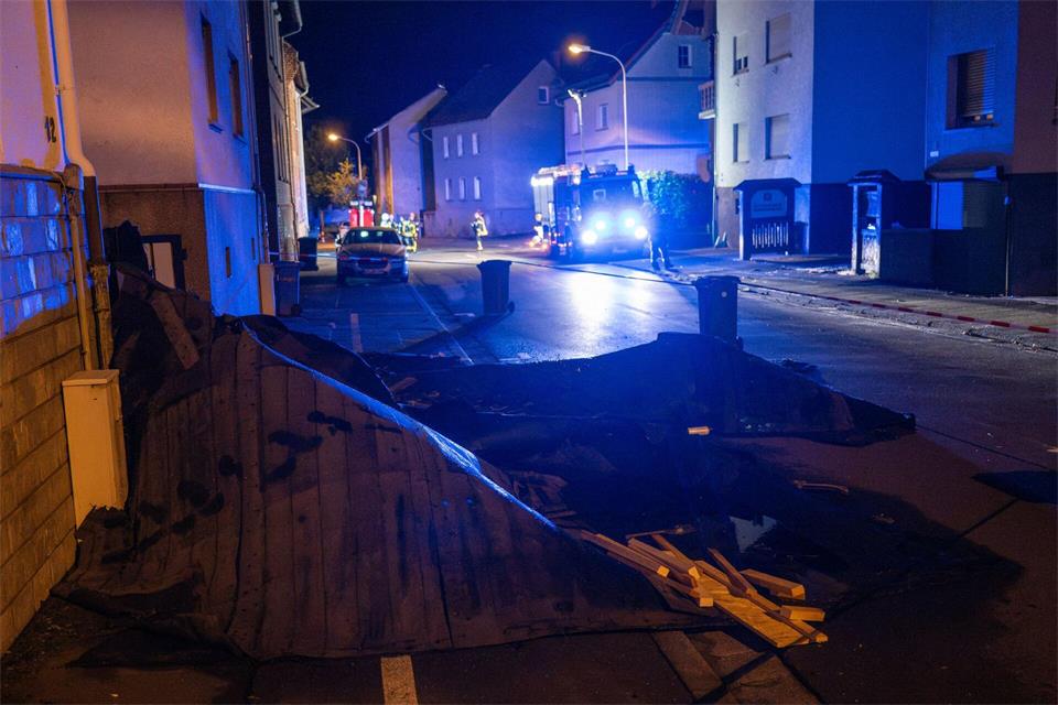 In Wetzlar sind dutzende Häuser beschädigt worden.Florian Wiegand/dpa